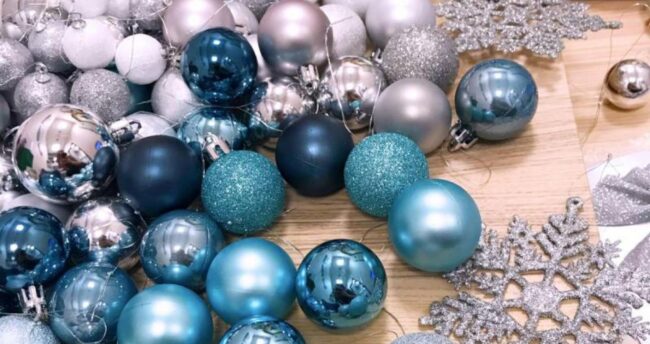 Karácsonyi díszben a fogorvosi rendelő.